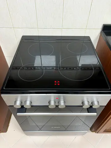 Bosch Serie|2 Freestanding 4-Zone Electric Cooker W/Oven, HKL060070M (85-86.5 x 60 x 60 cm)