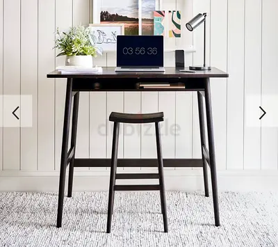 Eddie standing desk with matching stool - black
