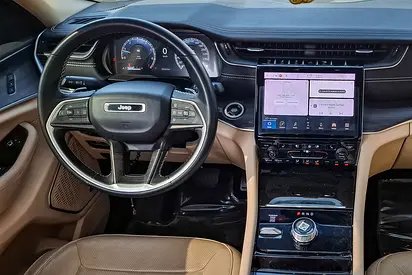 صورة 10 لـ 2022 JEEP GRAND CHEROKEE L