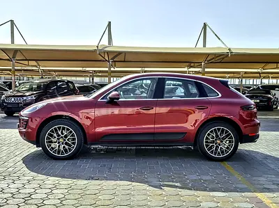 AED 2429/month | 2016 Porsche Macan | GCC Specs | Ref#489989