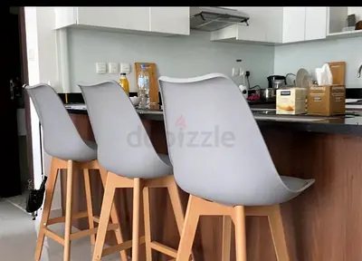 Set of 3 Modern Counter Bar Stools with Grey Seats and Wooden Legs
