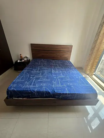 King wooden platform bed with headboard and Mattress and 2 side table- good condition