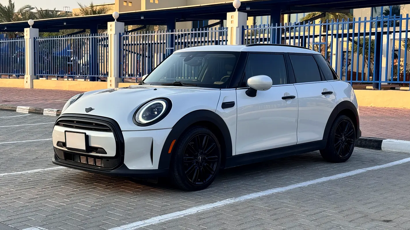 MINI Cooper 2024 — photo 1 of 20