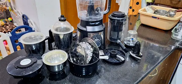 Presige Endura 100 Watt Processor with Dedicated Juicer and  Citrus Juicer, Kneading rare used