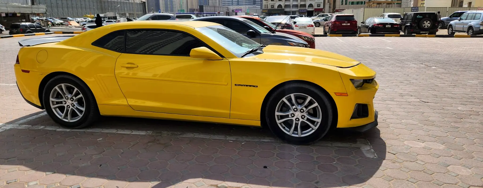 Chevrolet Camaro 2015 — photo 1 of 10