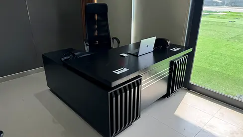1 Month Used Executive Working Table For Sale