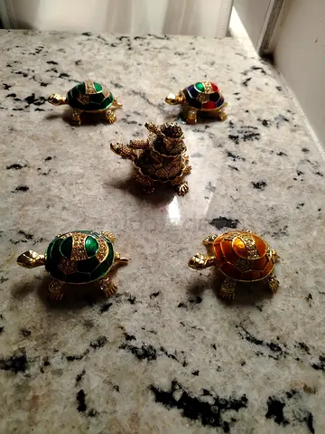 Small Decorative Turtle Figurine Collection — Assorted Enamel  Gold-tone