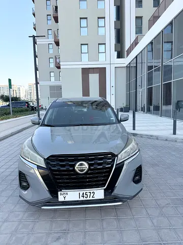 2022 Nissan Kicks SV | American Specs | Low Mileage | Compact SUV