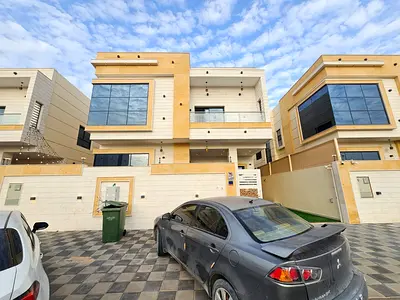 5 master bedrooms, hall, majlis, parking
