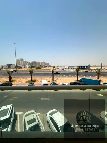 غرفتين وصاله للايجار السنوي في عجمان قريه الاميره منطقه الياسمين علي شارع الشيخ محمد بن زايد  3 حمام  بلكون  تكييف مركزي  اول ساكن  غرفتين ماستر