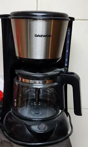 Daewoo Drip Coffee Maker with Glass Carafe - Works Great