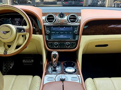 صورة 9 لـ 2017 Bentley BENTAYGA