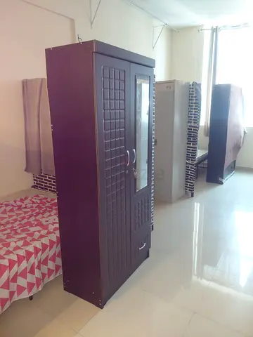 Fully furnished excellent,clean,good condition full  studio apartment available