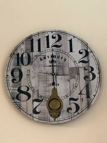 Vintage-style Round Wall Clock with Pendulum - Wooden Look