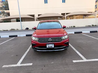 Volkswagen Tiguan Elegance 2021 | GCC Specs | Full VW nabodah agency service history