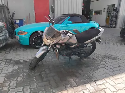 HONDA UNICONR 150