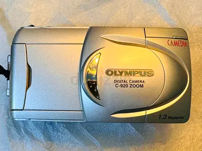 OLYMPUS CAMEDIA- C-920 ZOOM- Made in JAPAN