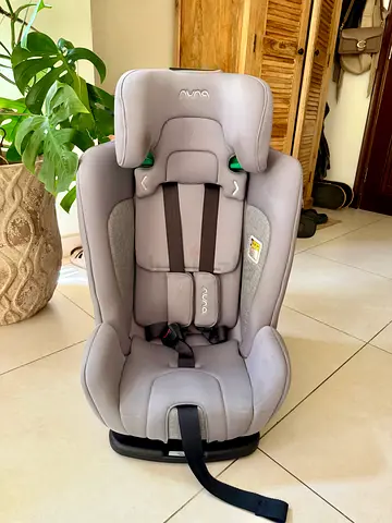 Nuna Convertible Child Car Seat - Light Grey, Good Condition