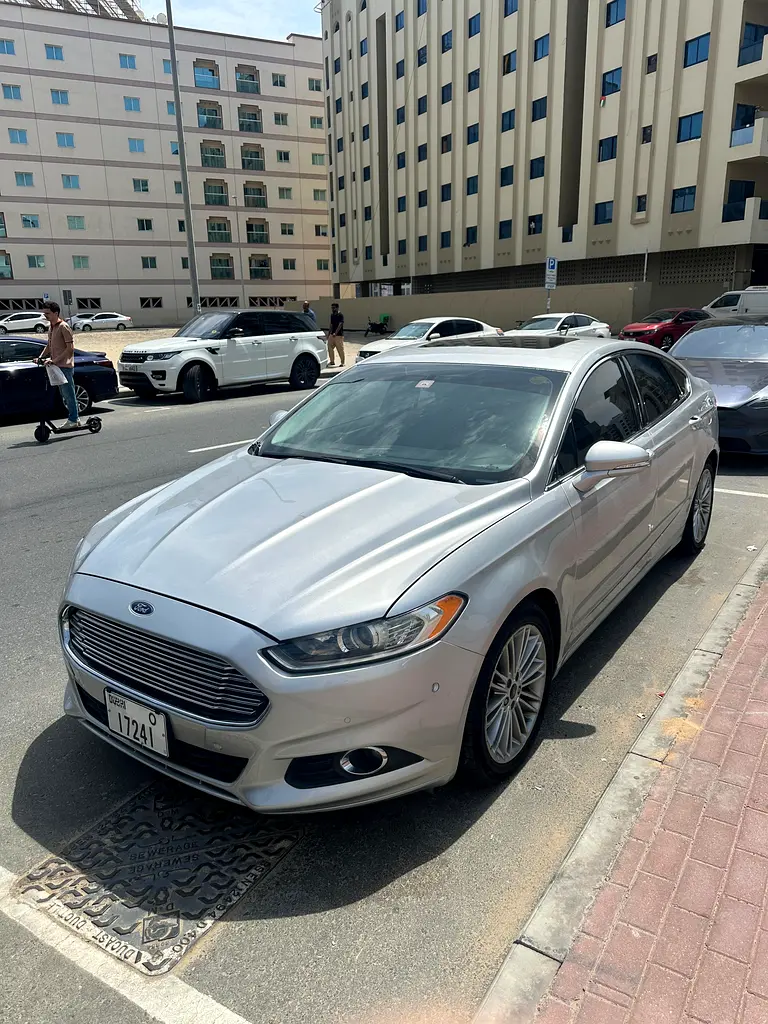 Ford Fusion 2014 — photo 1 of 8