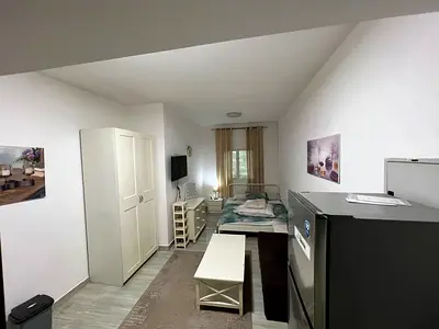 Second studio apartment in a prime location on Ajman Corniche, close to all services, with rent inclusive of bills.