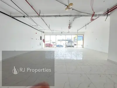 SCHOOL AREA LUXURY SHOP WITH WASHROOM VERY PRIME LOCATION READY TO MOVE BUSINESS AREA JUST 70k