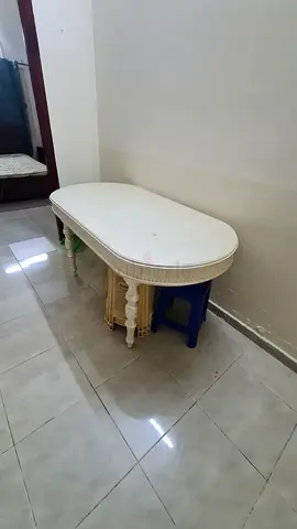 Used White Oval Coffee Table — Good Condition