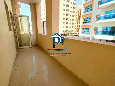 SPACIOUS TWO BEDROOM APARTMENT WITH BOTH MASTER BEDROOM+3BATH+PARKING AND MAINTENANCE FREE IN 62K O