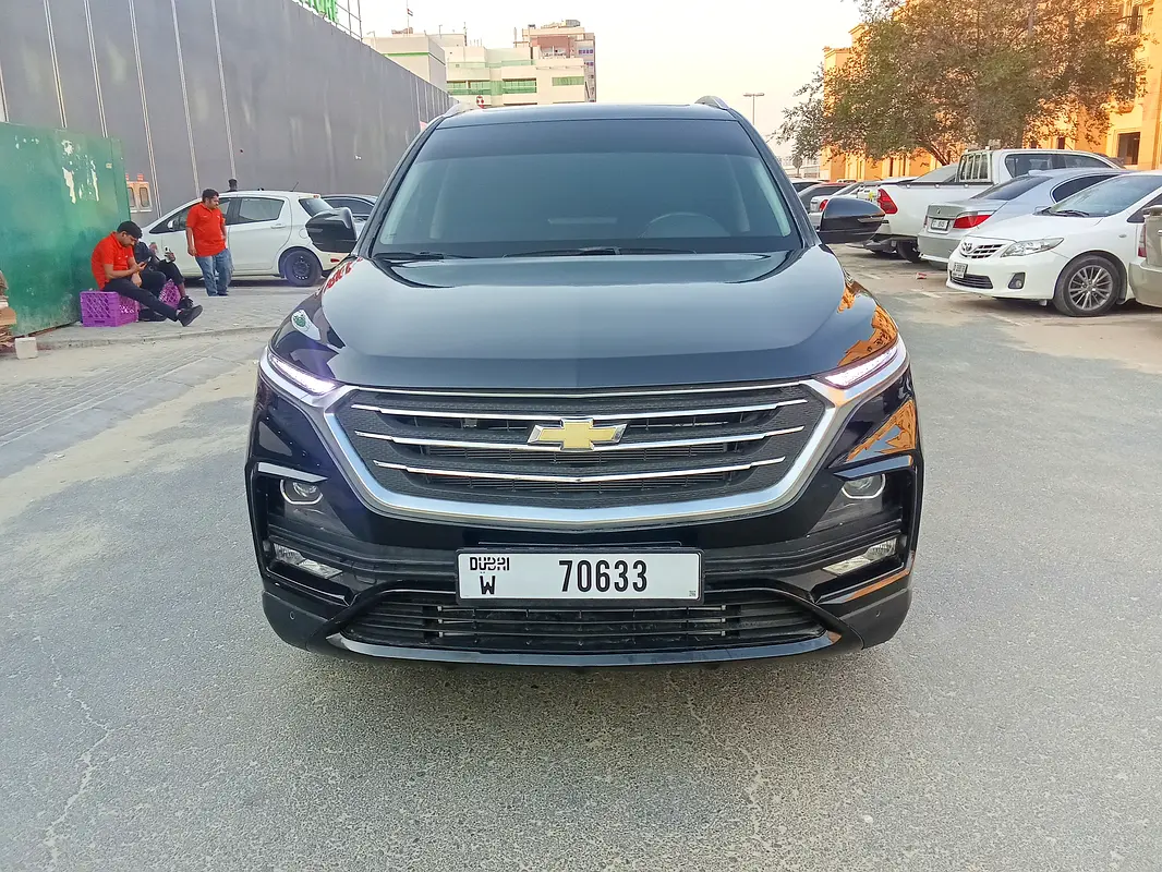 Chevrolet Captiva 2023 — photo 1 of 14