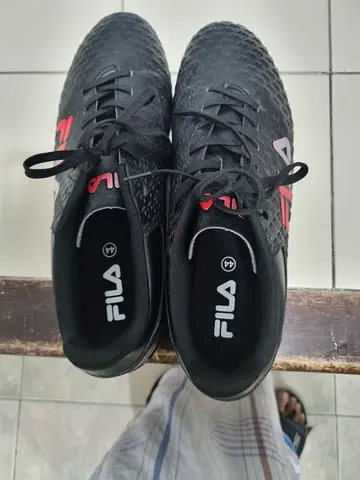 Black Fila mens trainers size 44 new