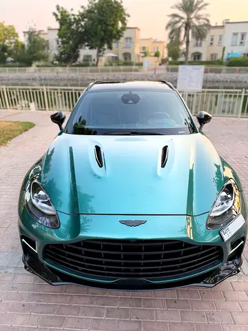 2024 Aston Martin DBX — миниатюра 14