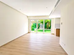 Upgraded Townhouse l Room downstairs ensuite