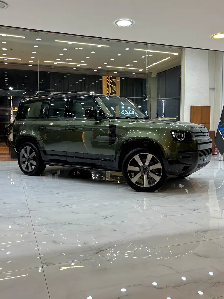 Land Rover Defender 2026