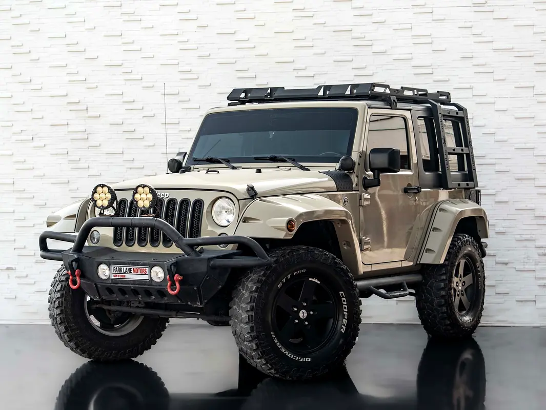 Jeep Wrangler 2017 — photo 1 of 17