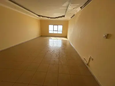 3 bedrooms and a living room, storage room, sea view, balcony, 3 bathrooms, built-in wardrobes, separate lounge, central air conditioning,
