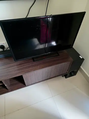 TCL LED TV (Model: LED32D2710) - 32-inch, working condition