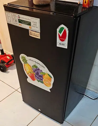 Black single-door mini fridge - good working condition