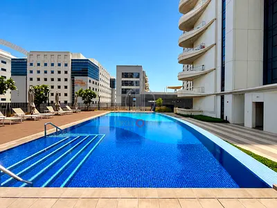 Luxury 1BHK with Huge Balcony | Kitchen Appliances | 5-Star Amenities