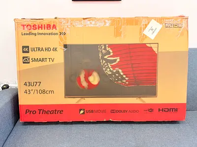 Toshiba 43 4K Ultra HD Smart TV + TV Tablet
