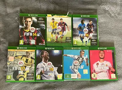 7 FIFA GAMES - FIFA 14, 15, 16, 17, 18, 19, 20 - XBOX ONE