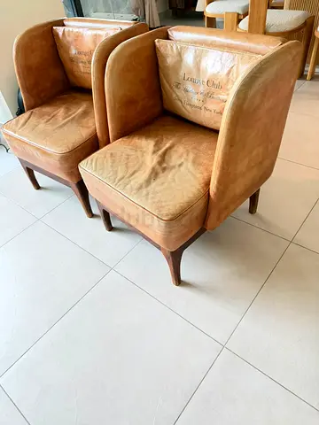 Pair of Vintage Leather Club Armchairs - Light Brown