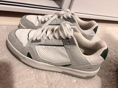 White and grey casual sneakers - lightly used
