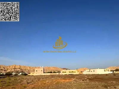 A great opportunity for those wishing to invest or build a private home