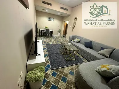 غرفتين و  صاله /مفروشه فرش كامل / بنايه الثريا 1 / الراشيديه ٣ / اطلاله مفتوحه  / عجمان