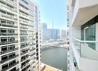 Corner unit| Canal View| Vacant