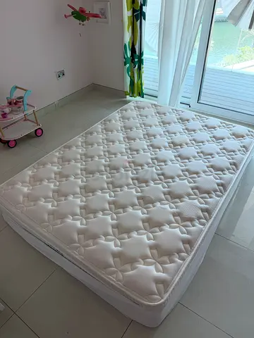 Mattress in very good condition 150 x 200
