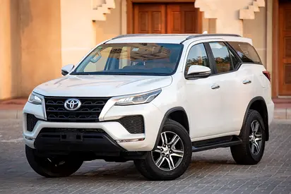 TOYOTA FORTUNER V4 2024