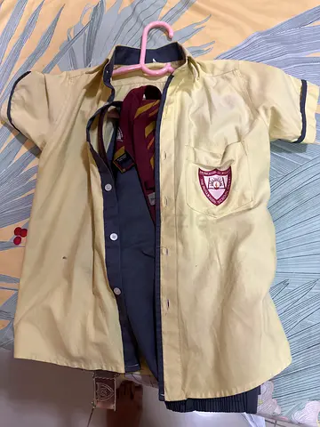 IHS SCHOOL DRESS 7-8 yrs Boys