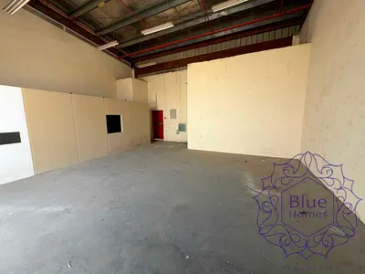 Big warehouse with ofice space washroom easy loading unloading