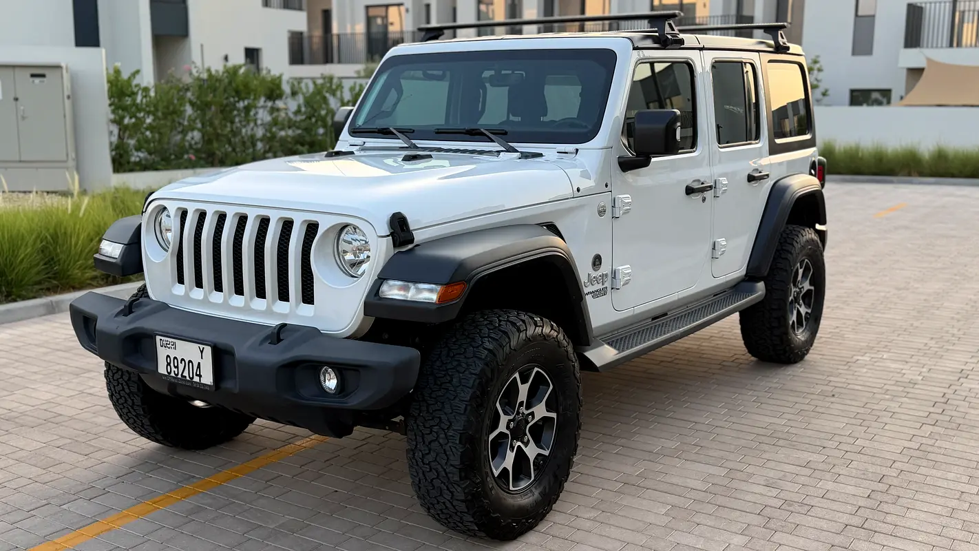 Jeep Wrangler 2018 — photo 1 of 9