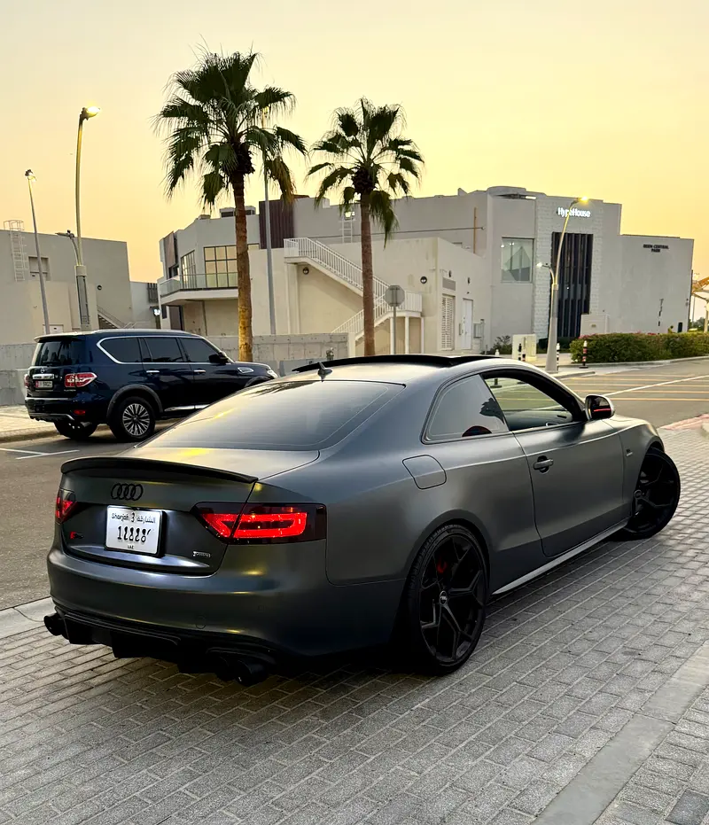 Audi S5 2008 — photo 1 of 8